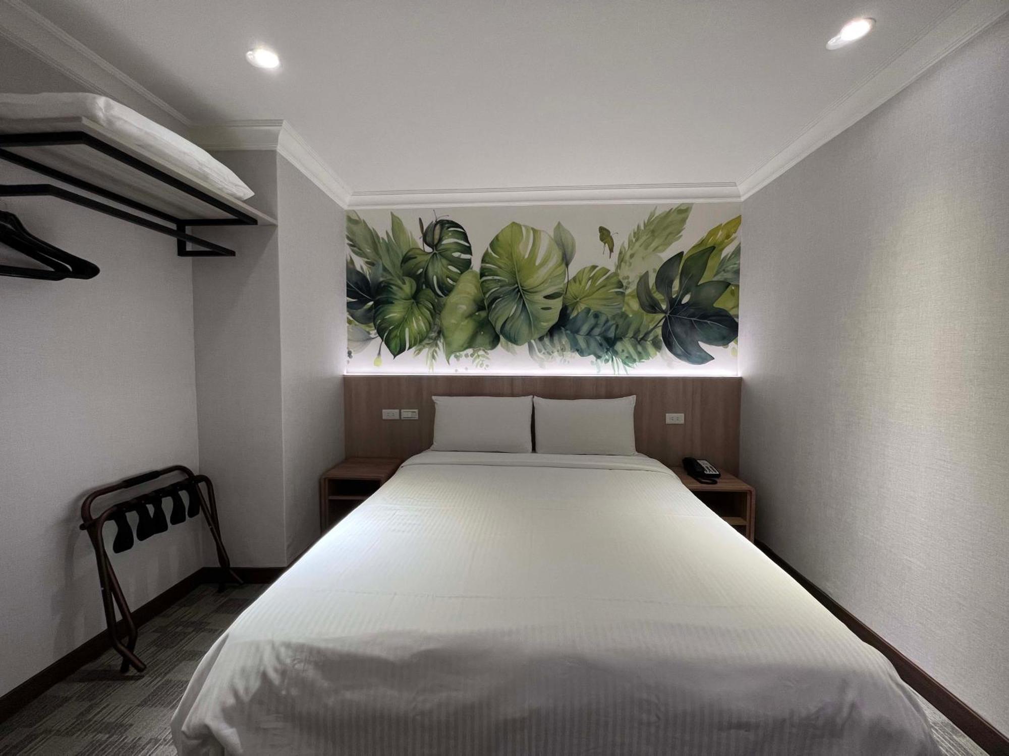 East Dragon Hotel Taipei Exterior photo